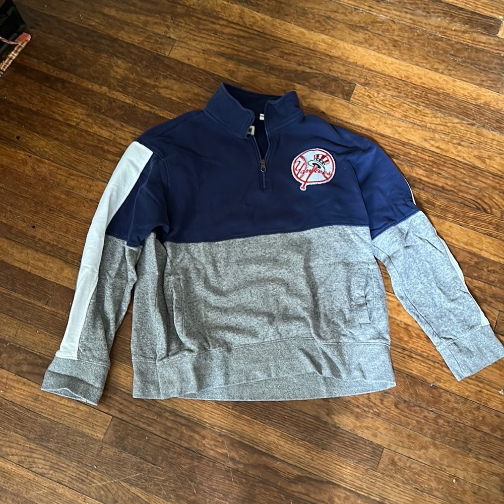 Sz XL Yankees Collar Quarter zip Sweatshirt